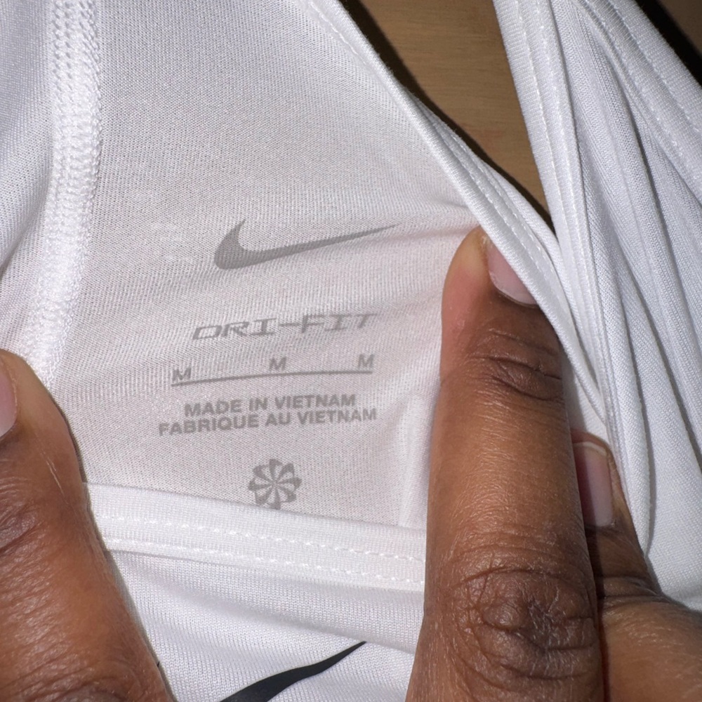 Nike Women's Classic White Tank Top - Picture 2 of 4